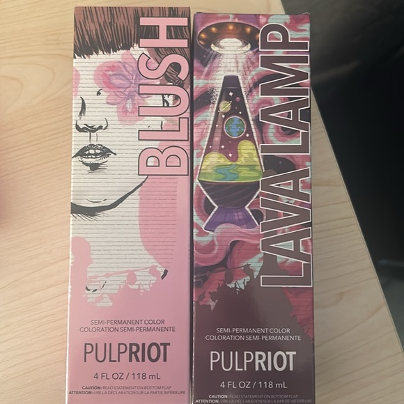 Pulpriot semi-permanent color mix of colors and a glossifier for shine - Picture 4 of 4